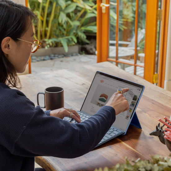 Планшет Apple C Wi-Fi + Cellular (демо)